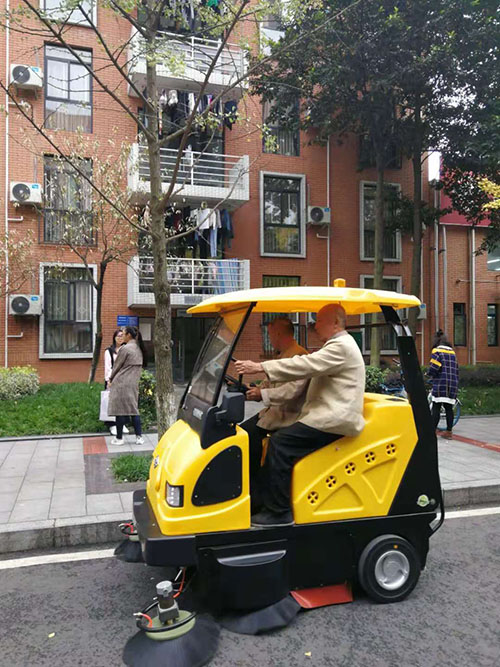 掃地機(jī) 掃地機(jī)